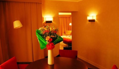 Corner Suite