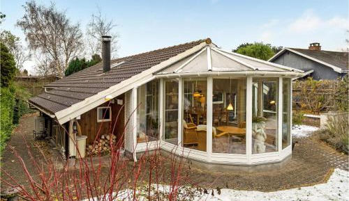 Two-Bedroom Holiday Home