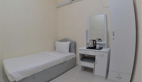 Standard Single Room with Shared Bathroom