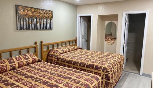 Queen Room