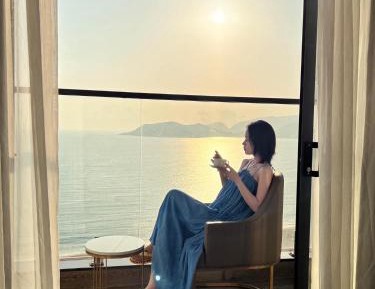Senior Deluxe Room with Ocean View
