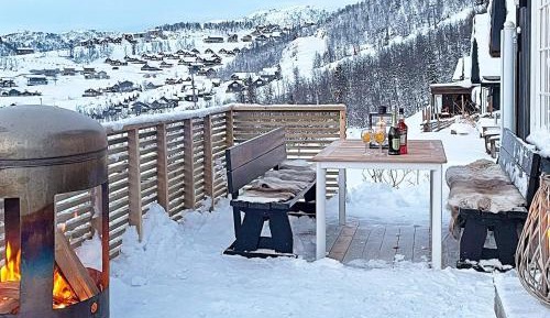 Three-Bedroom Holiday Home 