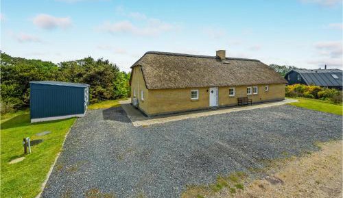 Six-Bedroom Holiday Home
