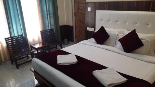 Deluxe Double Room (2 Adults + 1 Child)