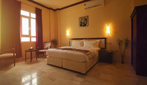 Deluxe Family Suite