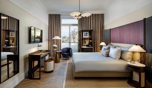 Ambassador Deluxe Room