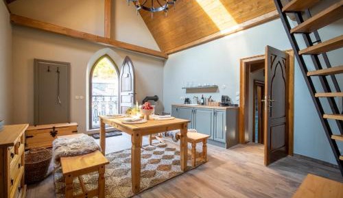 Apartment - Split Level