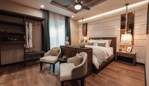 Deluxe Double Room with Bath