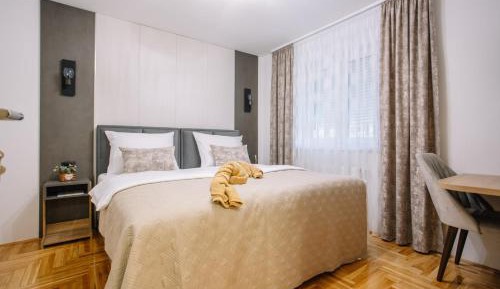 Deluxe Double or Twin Room