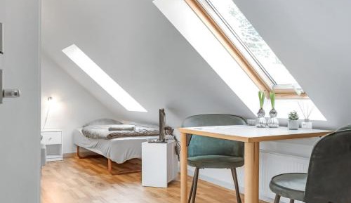 Double or Twin Room with Shared Bathroom