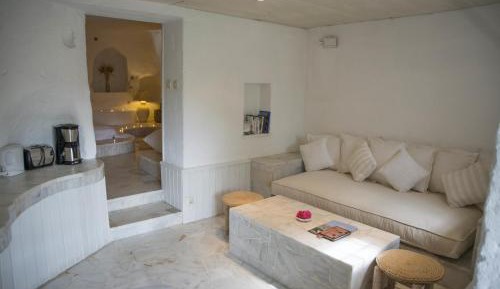 Honeymoon Suite