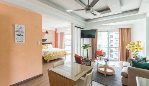 Studio Apartment with Sea View