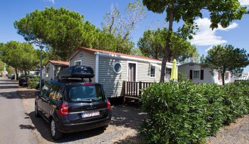 Mobile Home with Air Conditioning (6 Adults)