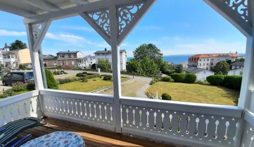 Superior One-Bedroom Apartment with Balcony