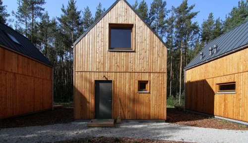 Chalet (6 Adults)