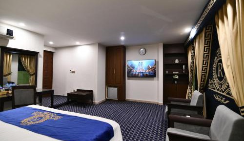 Superior King Room