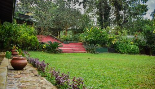 Standard Twin Room with Garden View