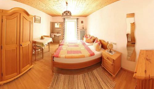 Double Room with Private External Bathroom