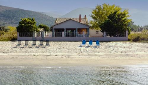 Villa - Beach Front