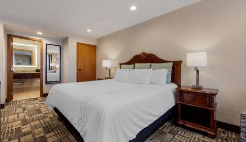King Room with Kitchenette