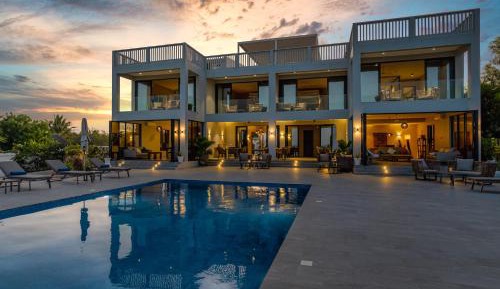 Villa - Beach Front