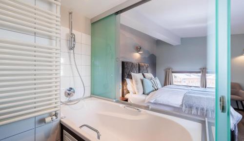 Twin Room with Mountain View