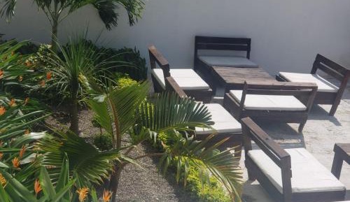 Bungalow with Garden View