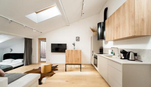 Superior Studio