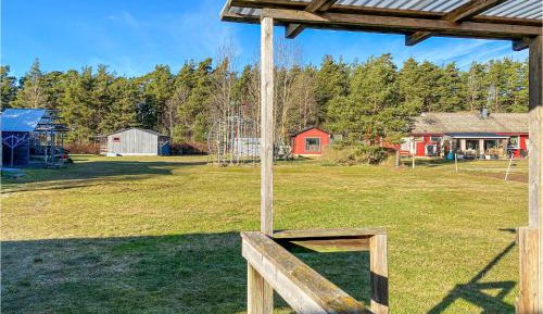 One-Bedroom Holiday Home