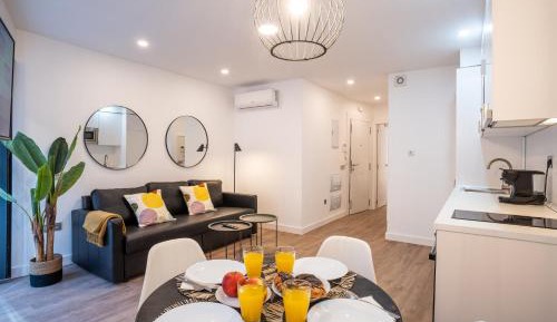 Apartment with Shower