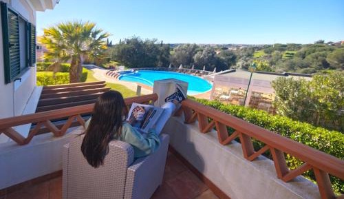 One Bedroom Apartment with Balcony (1st Floor)