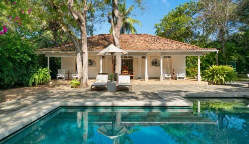 Pool House