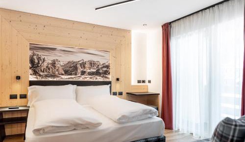 Standard Double or Twin Room with Balcony