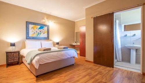 Queen Room