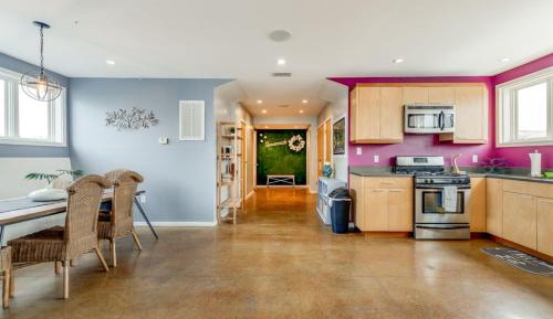 Three-Bedroom Townhouse