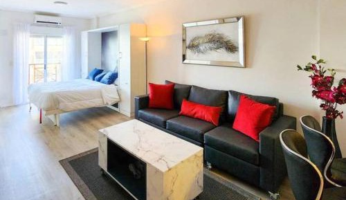 One-Bedroom Apartment