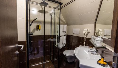 Suite with Garden View