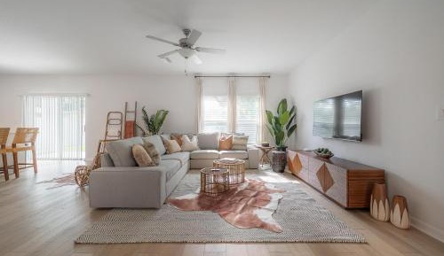 Four-Bedroom Holiday Home