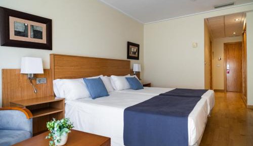 Double or Twin Room (1 Adult)