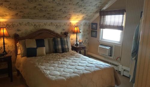 Hunt Room