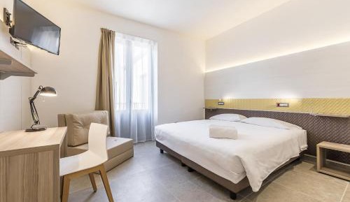 Deluxe Double or Twin Room with Balcony
