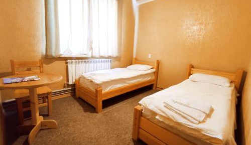 Twin Room with Shower