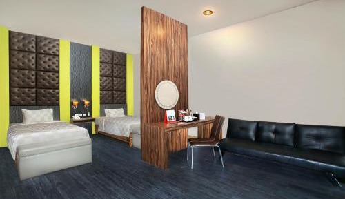 Grand Deluxe Twin Room