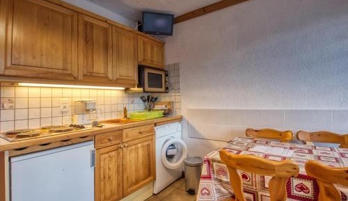 Apartment (4 Adults)