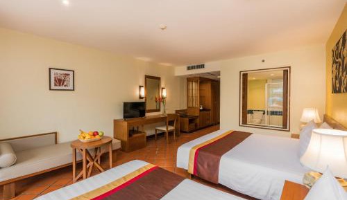 Superior Double or Twin Room with Pool View