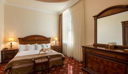 Superior Suite