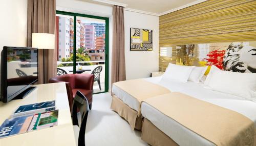 Double or Twin Room (1 Adult)