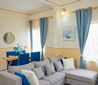 Apartment with Garden View