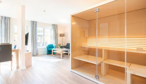 Apartment with Terrace and Sauna