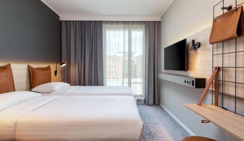 Moxy Twin Room
